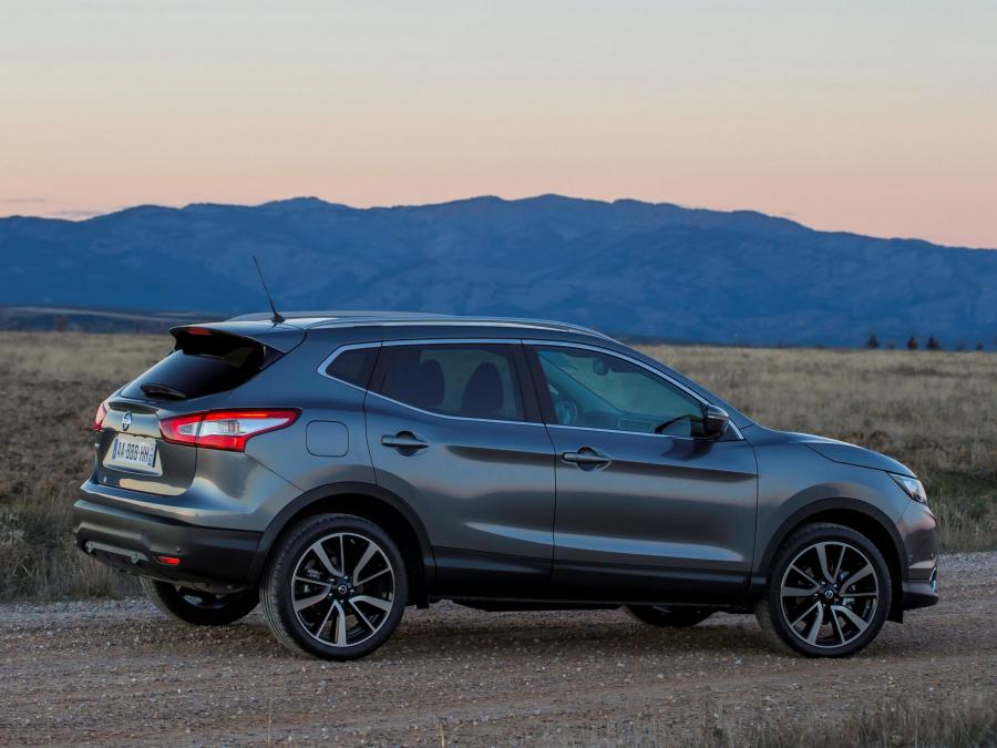  Nissan Qashqai 2014 года  (фото 22 из 64)